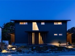 室内&灯光设计 | 奈良“剪刀”之家 ，异形墙体围合独特空间