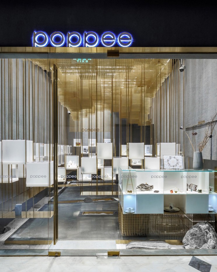 设计师品牌poppee收藏店,商业照明,高对比度光空间