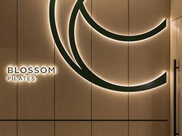 BLOOSOM LILATES无锡恒隆广场店灯光照明设计效果图，无锡/室内灯光设计